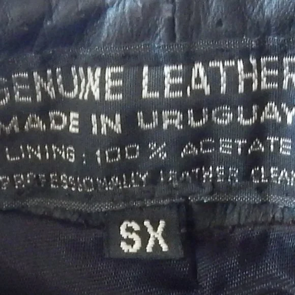 SALE Vintage black leather jacket Unisex XS - Picture 6 of 6